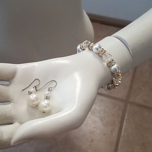 Pearl bracelet with matching earrings